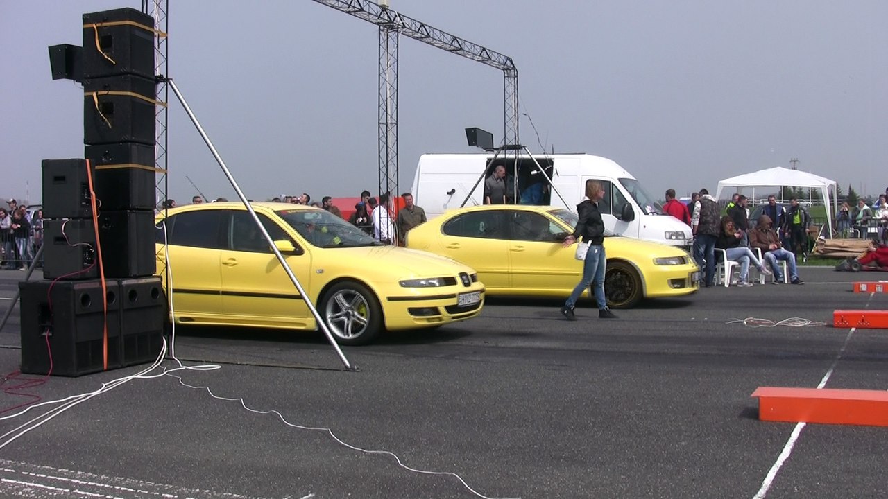 Seat Leon 1.8 Turbo Vs. Seat Leon 1.8 Turbo