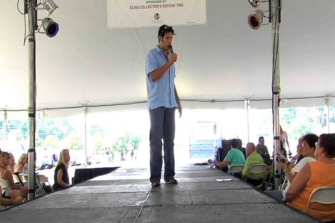 Gino Monopoli sings 'Bridge over Troubled Water' Elvis Week 2008