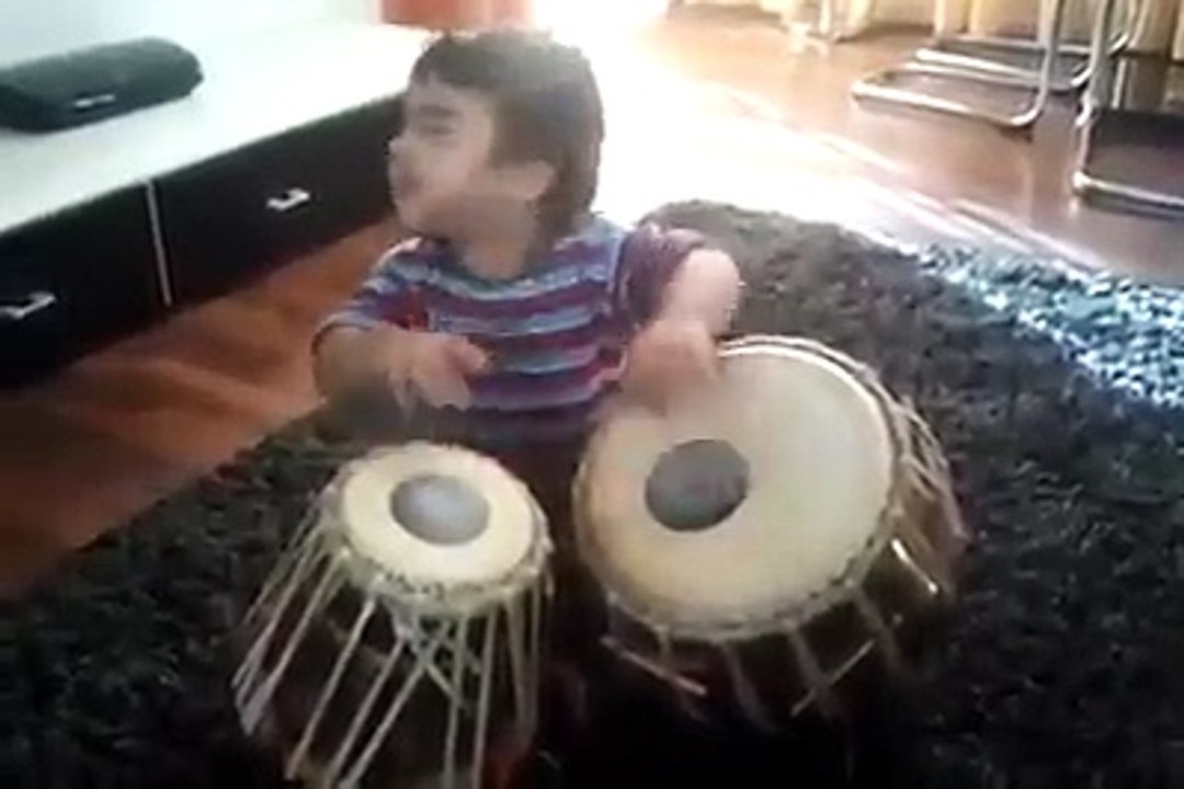 BABY SINGER