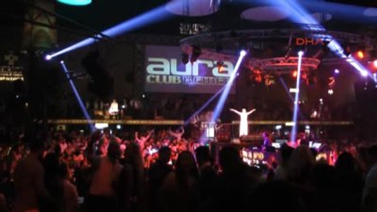 Kemer'de Merve Özbey ve Erdem Kınay Konseri