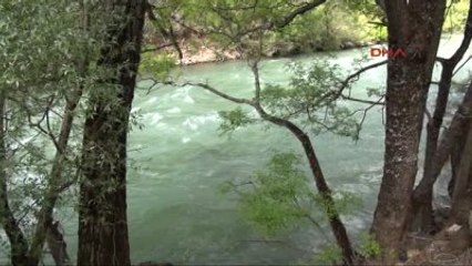 Tunceli'de Trafik Kazası: 2 Öğretmen Hayatını Kaybetti