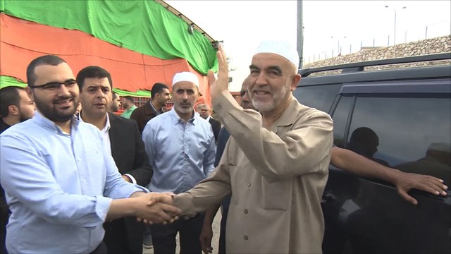 الشيخ رائد صلاح خلف قضبان الاحتلال