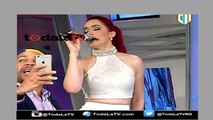 KAREN YAPOORT  CANTA BIEN O MAL MIRE ESTE VIDEO - VALE POR TRES