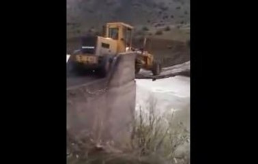 Heavy Crane Crossing Wooden Bridge-Amazing Video-Funny Whatsapp Video | WhatsApp Video Funny | Funny Fails | Viral Video