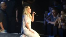Ellie Goulding - LIGHTS (Acoustic) - Delirium Tour Chicago HD