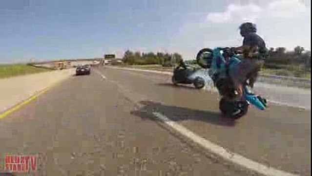 AMAZING Motorcycle DRIFTING Bike DRIFT GYMKHANA High Speed MOTO DRIFTER Suzuki GSXR 1000 DRIFTS 2015