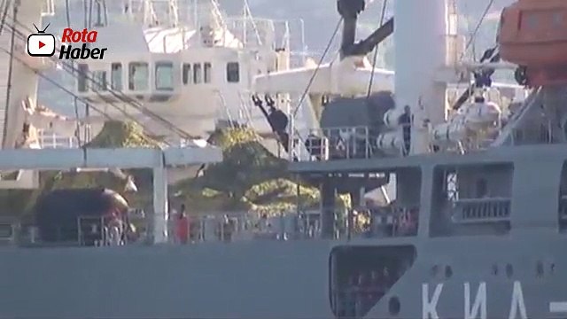 Rus savaş gemisi, Boğaz'da tank geçirdi iddiası