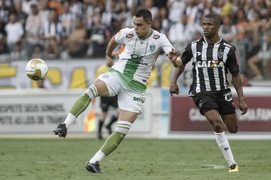 América empata com o Galo e é campeão mineiro após 15 anos