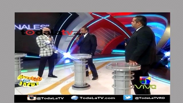 LOS PROFESIONALES ''EL QUE ANDA A PIE'' - DIVERTIDO CON JOCHY - VIDEO
