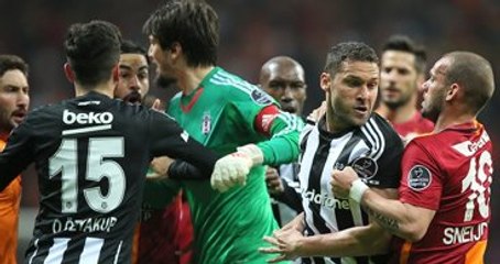 Şenol Güneş'in Yardımcısı, Futbolculara Kızdı: Ne Yapıyorsunuz, Sakin Olun