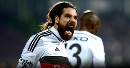 Olcay Şahan'dan Gazeteciye: Şampi Ne Demek