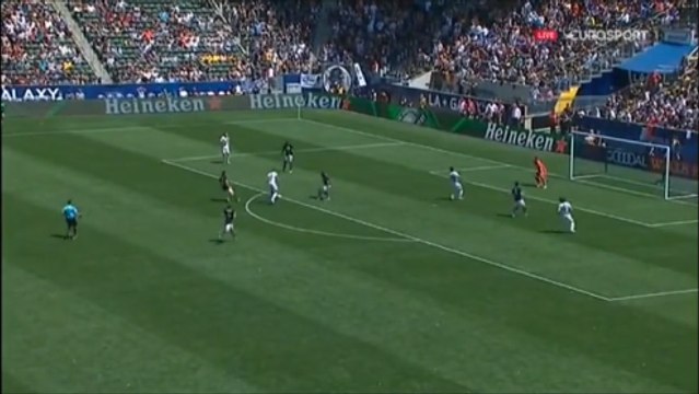 Steven Gerrard Fantastic Solo Goal vs New England!