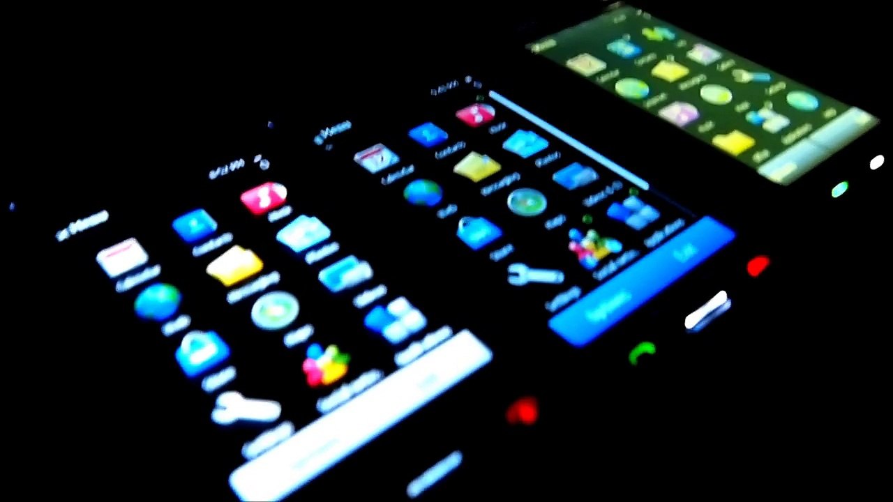 Nokia C6 01 AMOLED ClearBlack Display compared to Nokia C7 and 5800