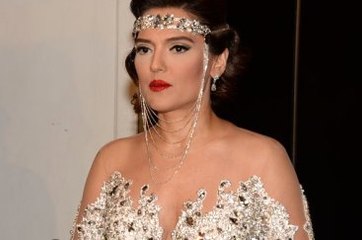 Demet Akalın, Pişti Olmamak İçin Paraya Kıydı