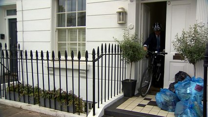 Hunt tight-lipped on junior doctors talks
