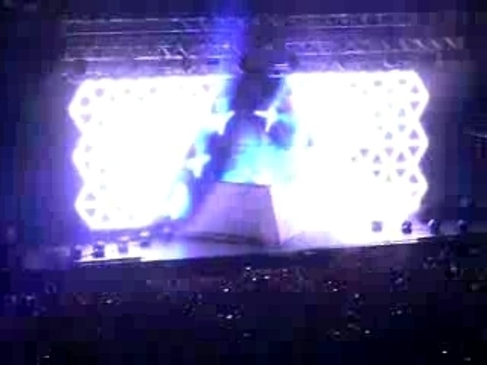 Daft punk nimes 07 Around the world vs Television rules the