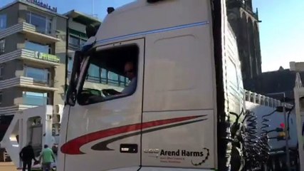 Opbouw van het reuzenrad is begonnen - RTV Noord