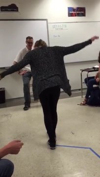 La bonne excuse pour mettre une claque à son prof. Hilarant