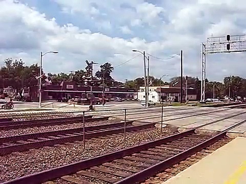 Metra 195 East Brookfield, IL