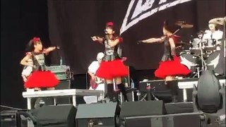 BABYMETAL Full Show at Leeds Festival 30.08.2015