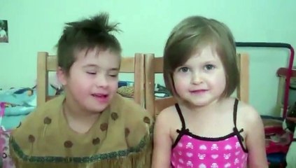 La maman entre dans la chambre et voit ça, ce qu'elle entend ensuite la fait éclater en pleurs