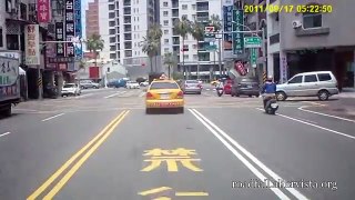 Driving in Asia - Car Accidents Compilation 2015 (6)