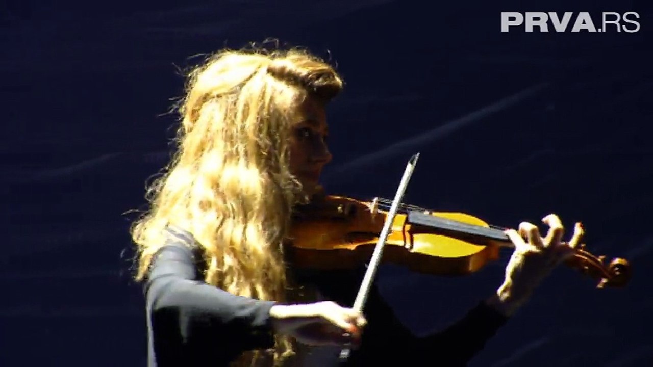 Tvoje lice zvuči poznato  Vesti  Teško je pred Željkom biti Željko ali Kaja je bila odlična!