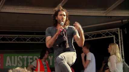 Russell Brand and his girlfriend are reportedly expecting