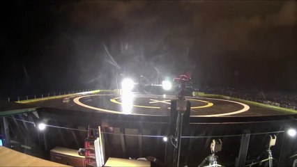 Atterrissage d'une fusée SpaceX par elle même sur un drône flottant