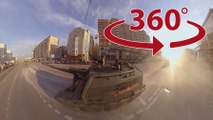 Les rues du centre de Moscou vues à 360 degrés depuis un char obusier Msta-S