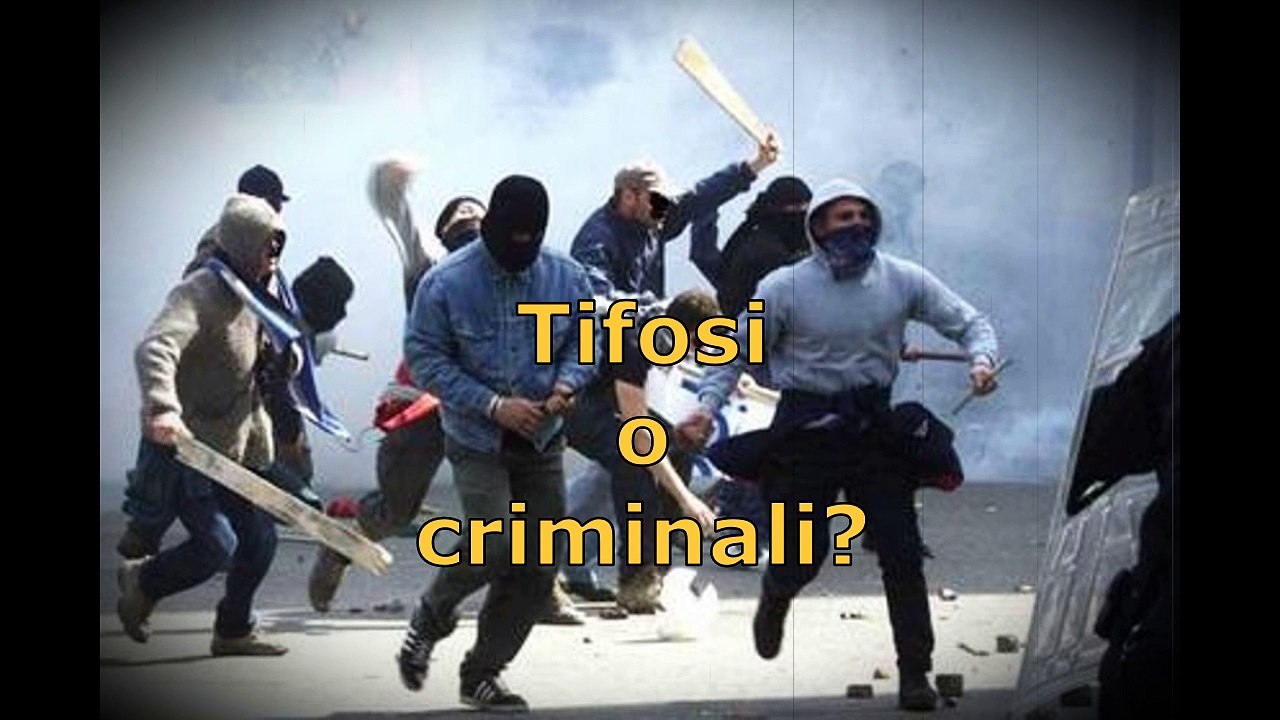 Brasile: immagini choc, tifoso massacrato!