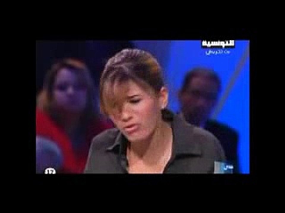 عندي ما نقلك يكشف ستر زوجته ثم يطلب منها العودة