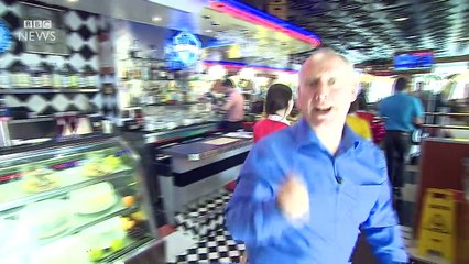 Why Russians love Donald Trump - BBC News