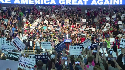 Enfrentado a líderes, Trump busca apoyo en votantes republicanos