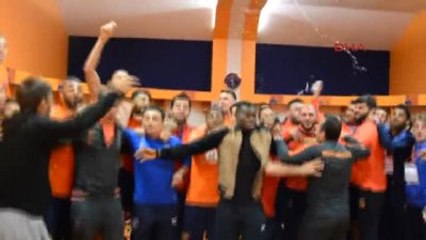 Medipol Başakşehir'in Soyunma Odasında Avrupa Coşkusu