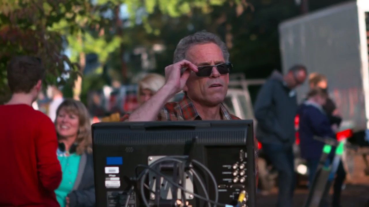 The 5th Wave Featurette - From Book to Film (2016) - Chloë Grace Moretz Movie HD