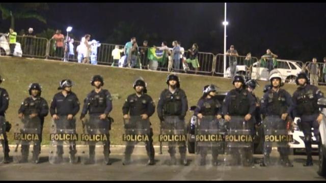 Simpatizantes y detractores de Rousseff se manifiestan en Brasilia