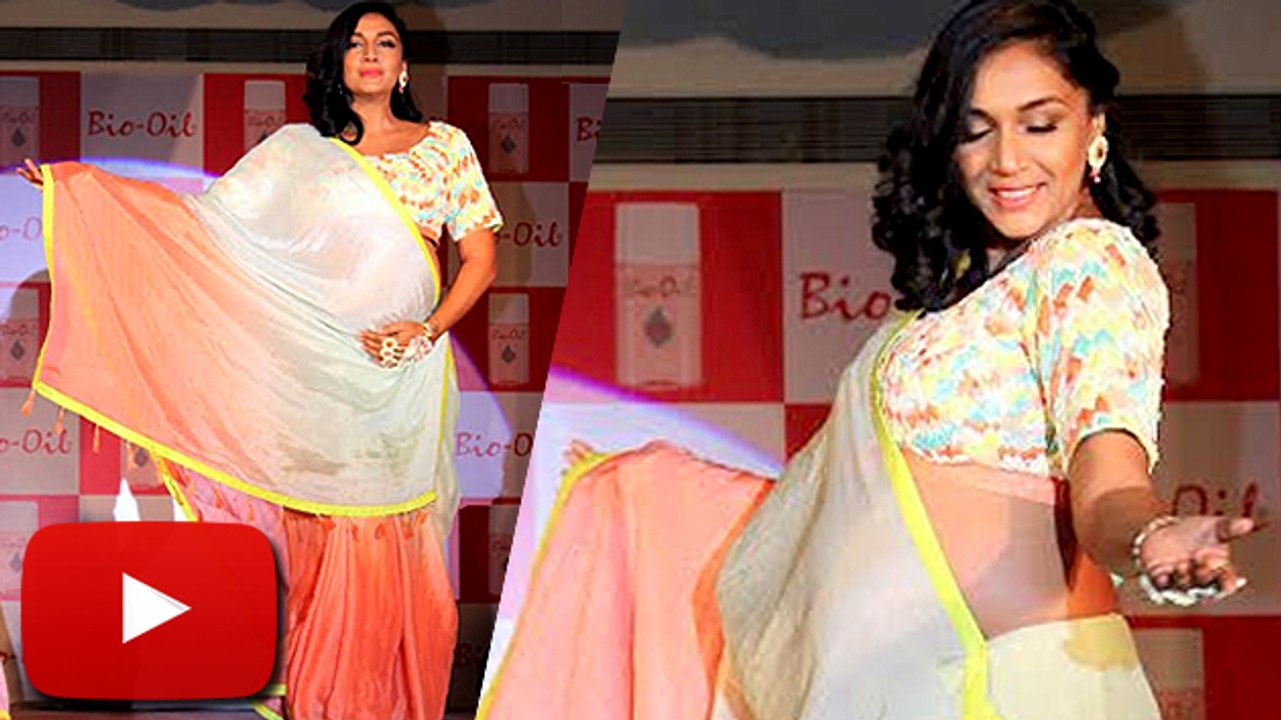 VIDEO: Shveta Salve FLAUNTS Baby Bump On Ramp!