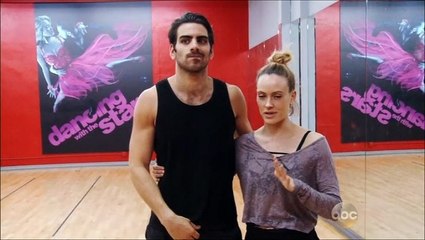 Jodie Sweetin & Nyle DiMarco Perform Argentine Tango on Dancing With The Stars Week 8