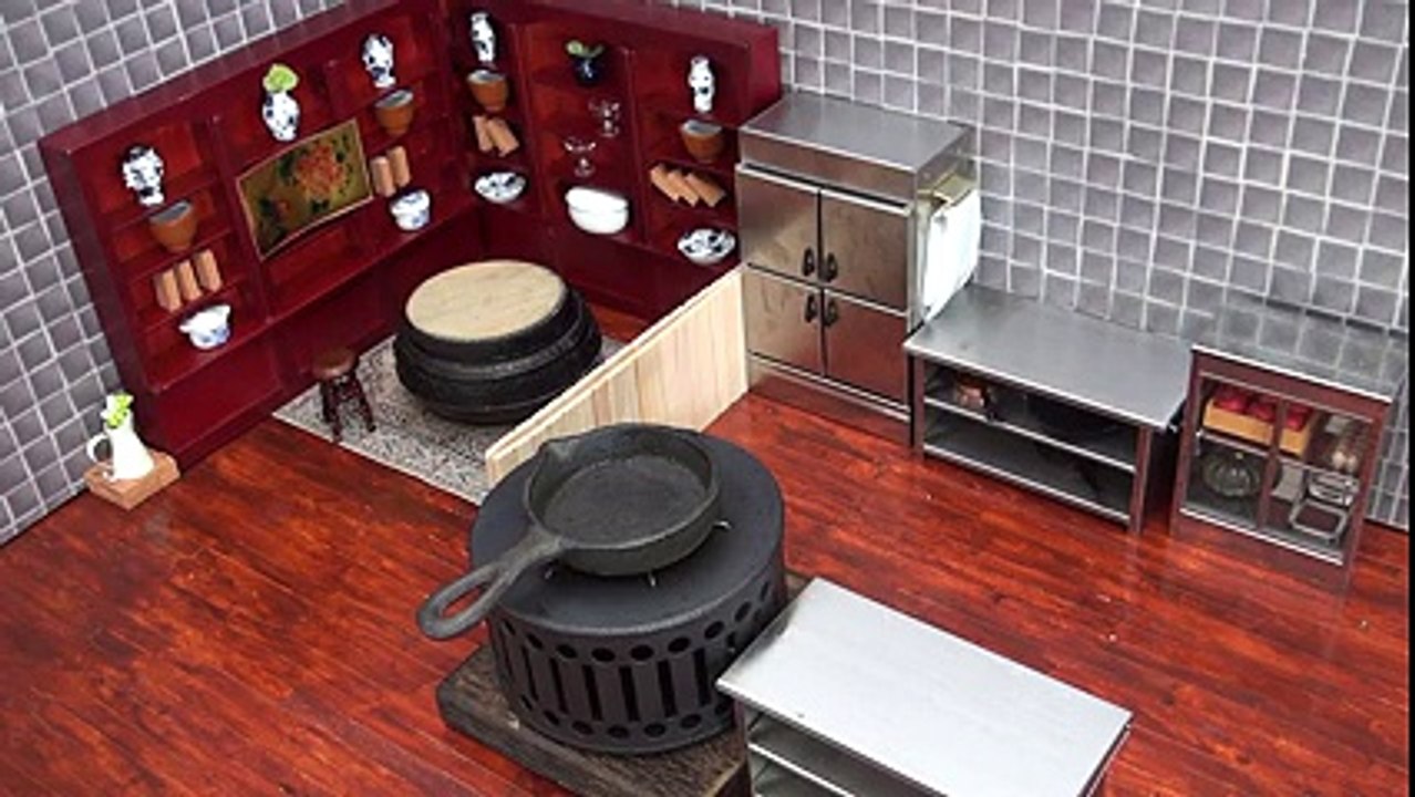 Mini Food Dumplings 食べれるミニチュア浜松餃子 Miniature Hamamatsu Gyoza (Dumplings)!