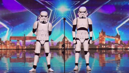 Des Storm Troopers Star Wars dansent dans l'émission Incroyable Talent en Angleterre