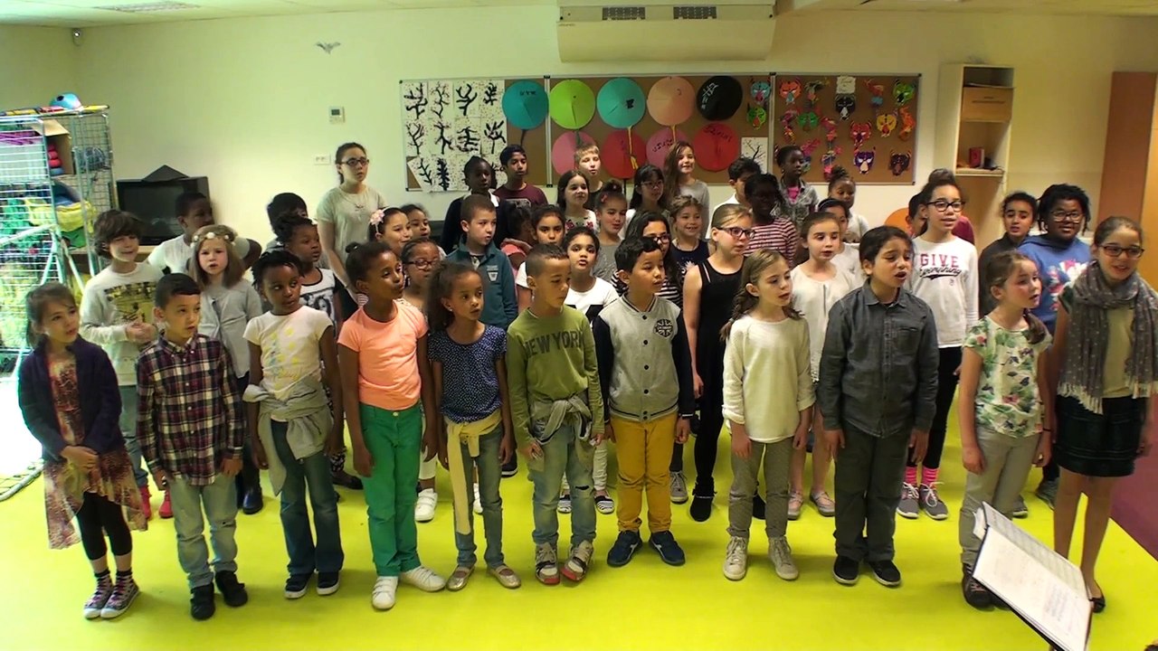 "On écrit sur les murs"    Ecole en choeur   Académie de Strasbourg  Ecole Cour de Lorraine   Mulhouse