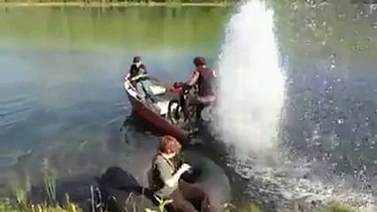 Une moto cross en guise de moteur !