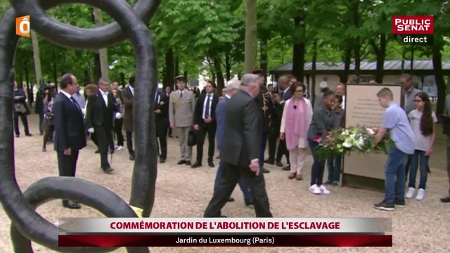 Commémoration de l'esclavage: François Hollande et Gérard Larcher se recueillent