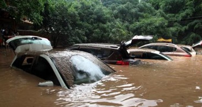 Çin'de Şiddetli Yağışlar 9 Can Aldı