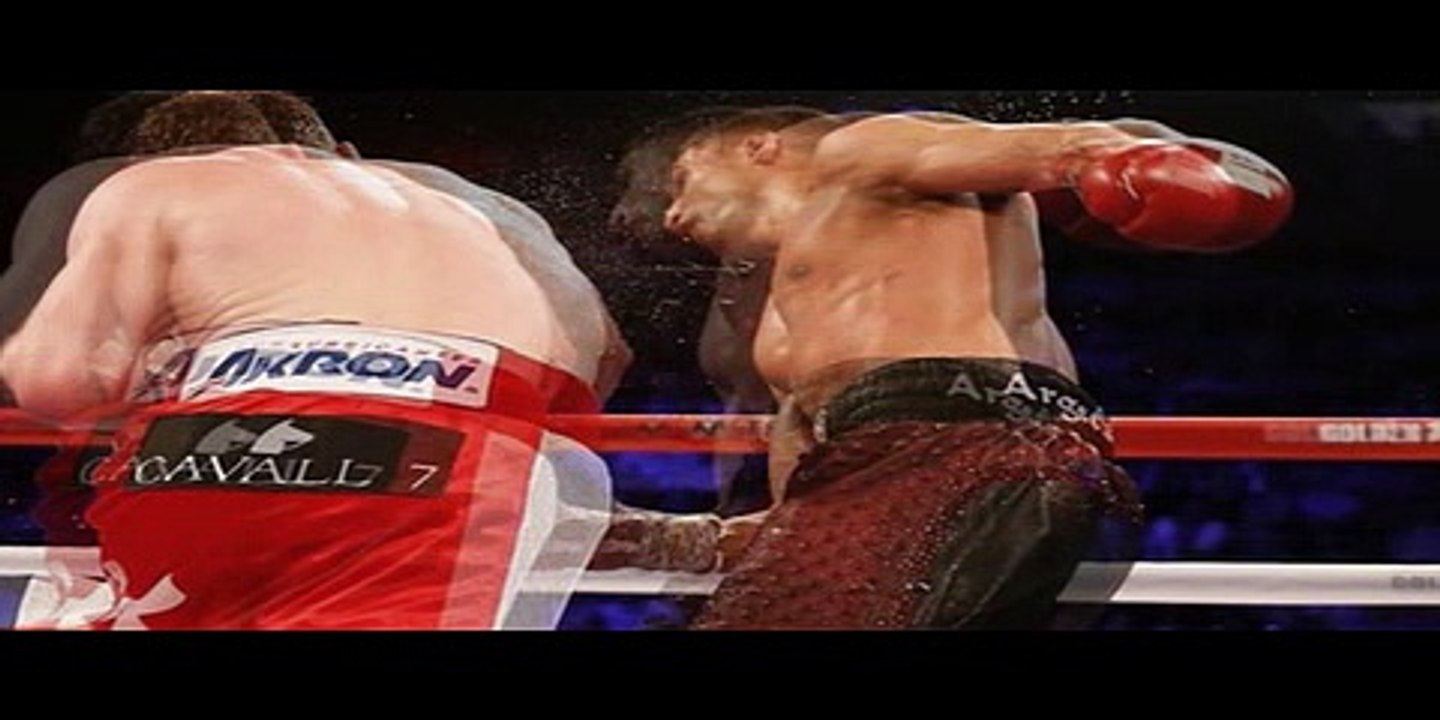 Canelo v Khan Mexican retains world title against Briton