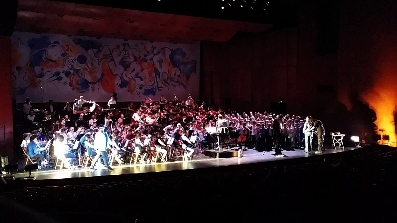 Les policiers - Le Coeur des Notes - répétition au Grand Théâtre de Provence