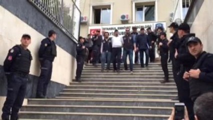 Can Dündar'a Silahla Ateş Açan Murat Ş. Adliyeye Sevk Edildi