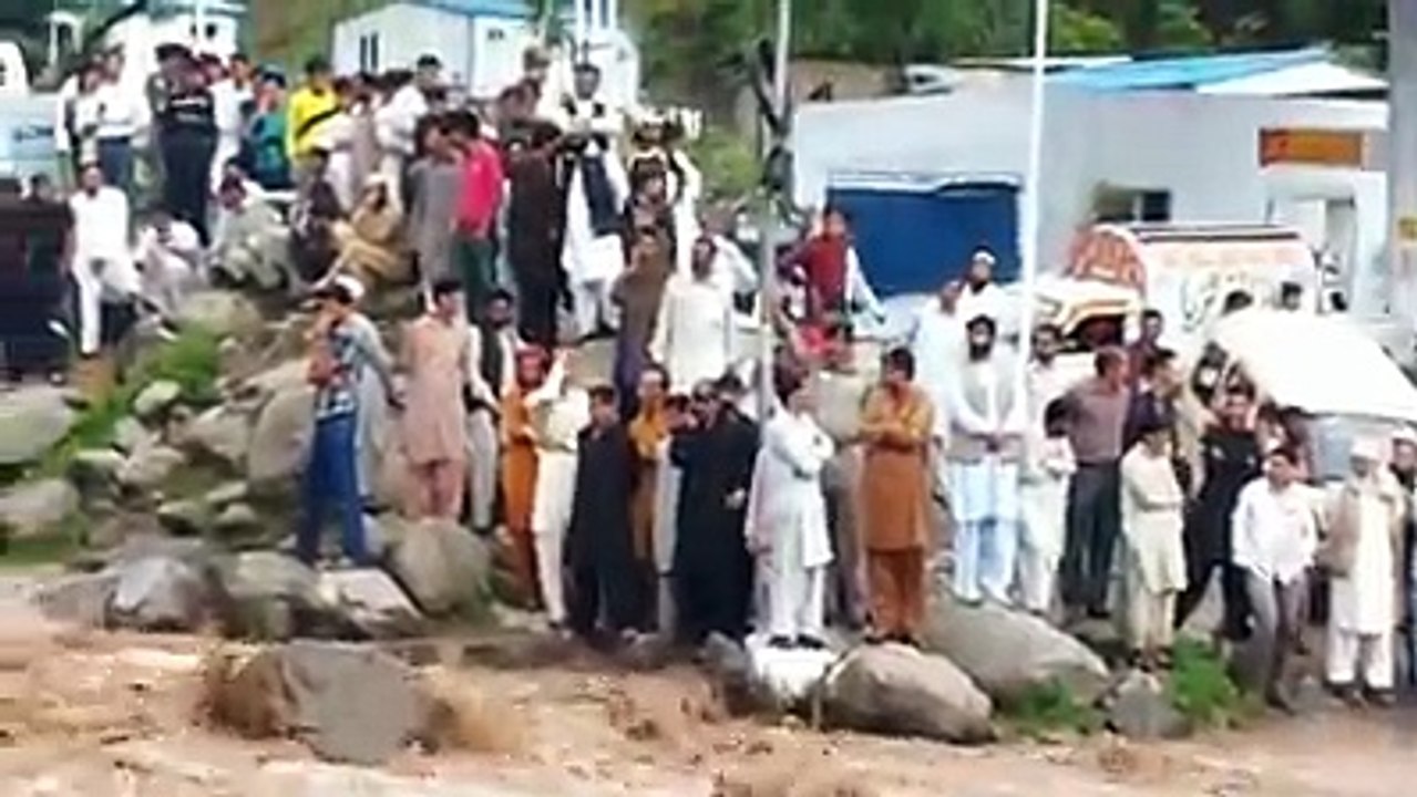 azad kasmir main pani