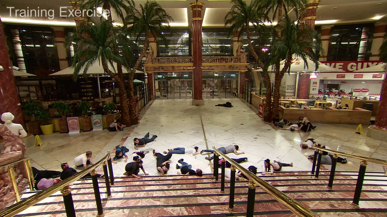 Police sorry after fake suicide bomber shouts "Allahu Akbar"